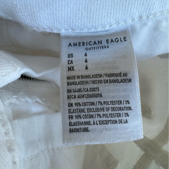 American Eagle Women’s white high rise shortie black distressed size 6 - Picture 7 of 8